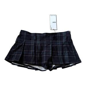 Almost famous plaid pleated skort size L